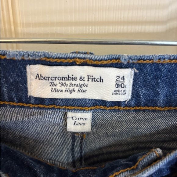 Abercrombie & Fitch Curve Love ’90s Straight Ultra High Rise Jeans 24 00S - Picture 7 of 7